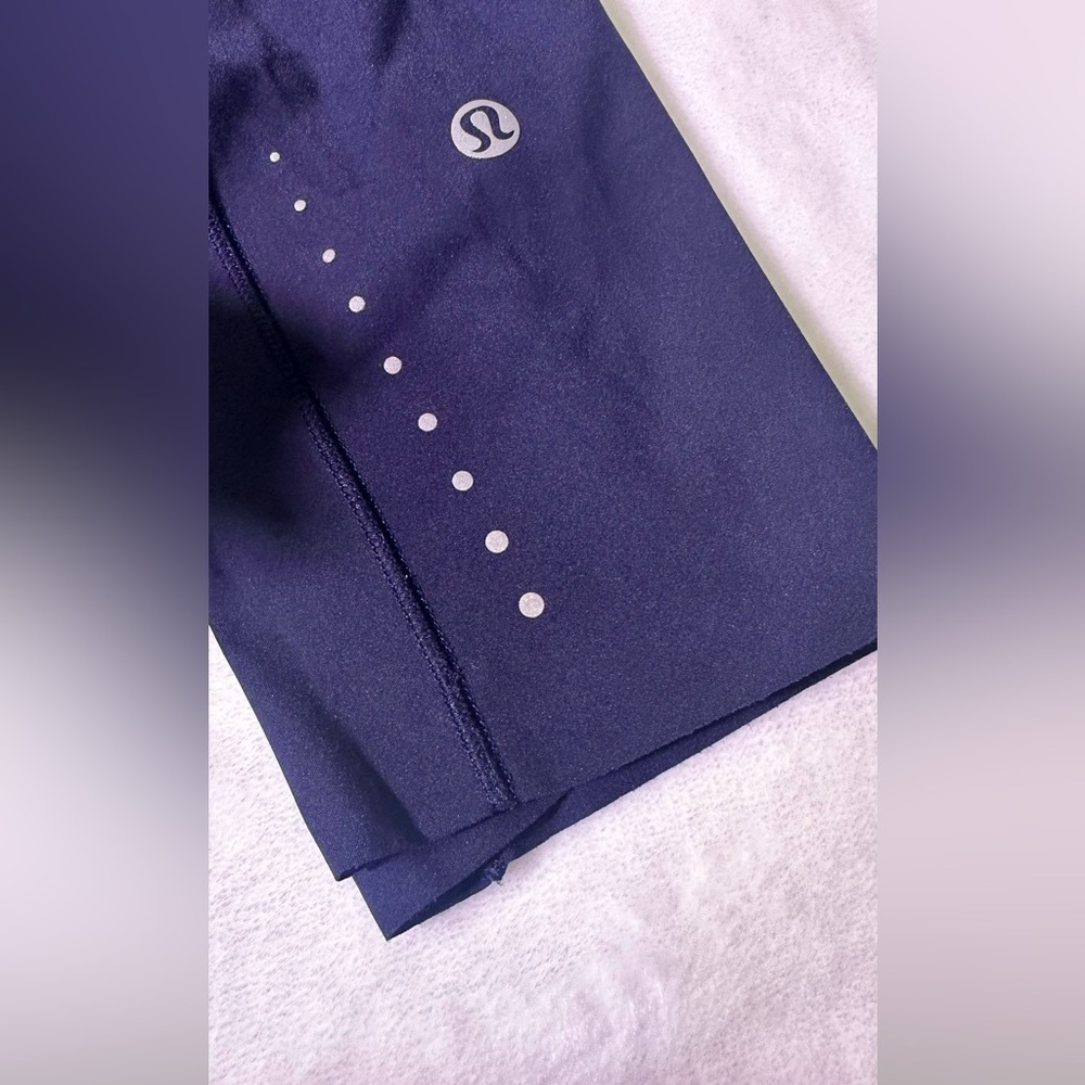 lululemon purple leggings with reflective logo dot - Picture 6 of 7